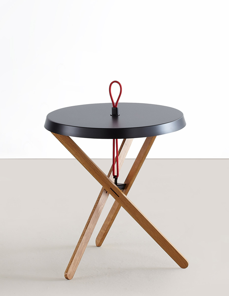 Marionet side table
