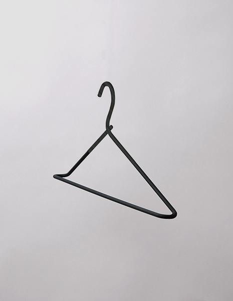 Twist hanger