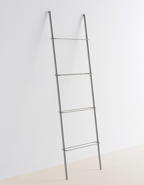 Step lean on towl holder