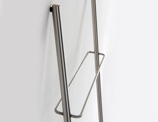 Step lean on towl holder